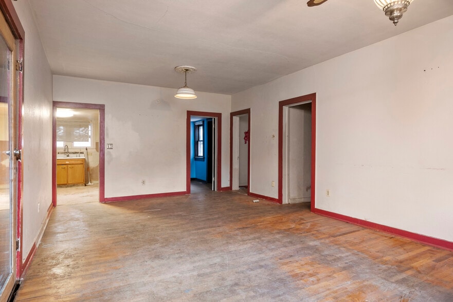 More Photos Of 3501 W Colorado Ave, Colorado Springs Hotel For Sale