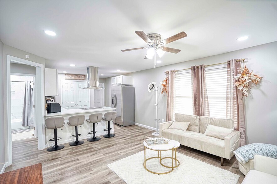 More Photos Of ,  Unknown For Sale