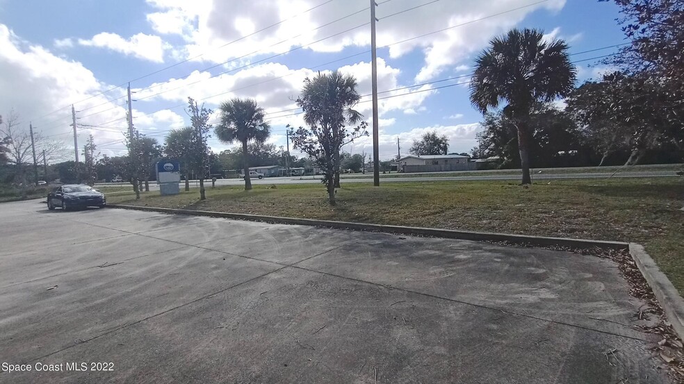 More Photos Of 3239 Hwy 1 N, Mims Office For Lease