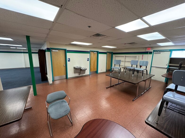 More Photos Of 5528 Eubank Blvd NE, Albuquerque Office For Lease