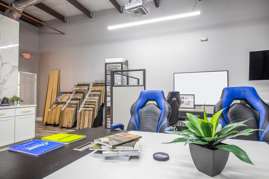 More Photos Of 2652 SW Brigantine Pl, Port Saint Lucie Warehouse For Lease