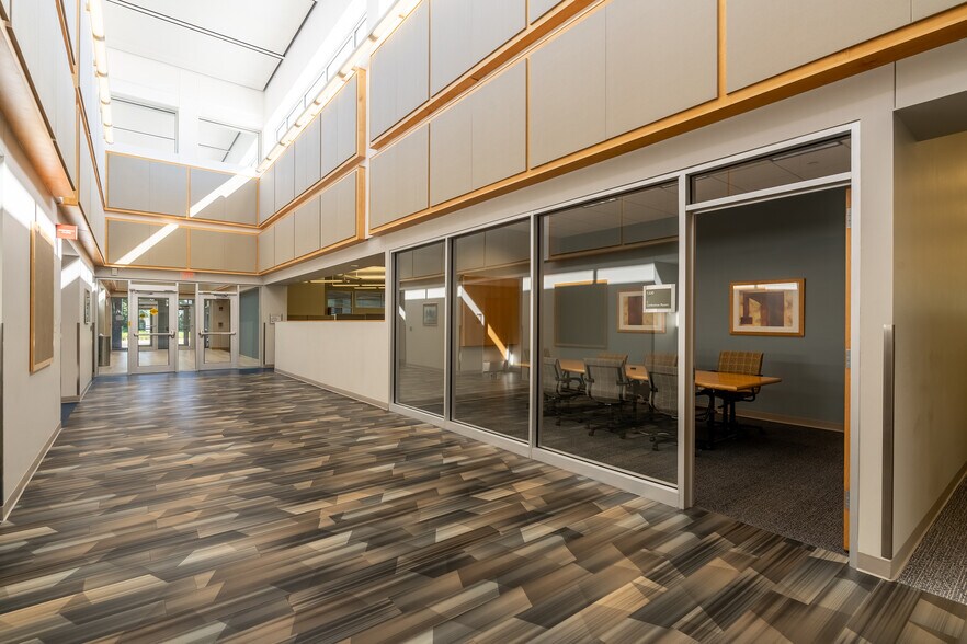 More Photos Of 5001 Meadowland Pky, Marion Office For Sale