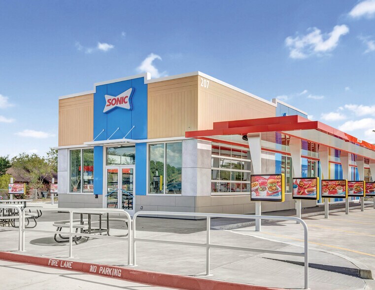 More Photos Of 400 S State Road 19, Palatka Unknown For Lease