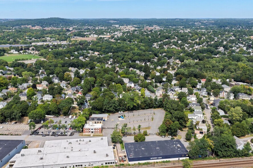 More Photos Of 70 Rowe St, Newton Unknown For Lease
