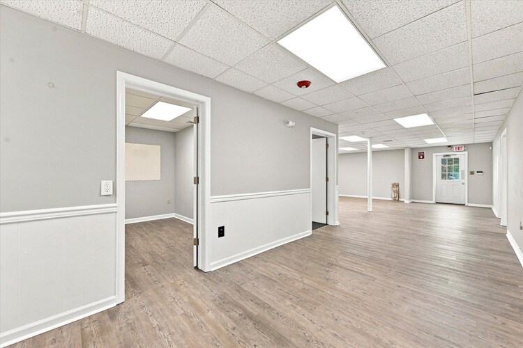 More Photos Of 1284 Gap Newport Pike, Avondale Medical For Sale