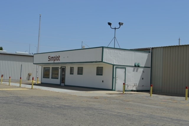 Primary Photo Of 11856 Road 29, Madera Industrial For Lease