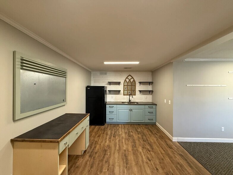 More Photos Of 93 Miller Dr, Jackson Warehouse For Sale