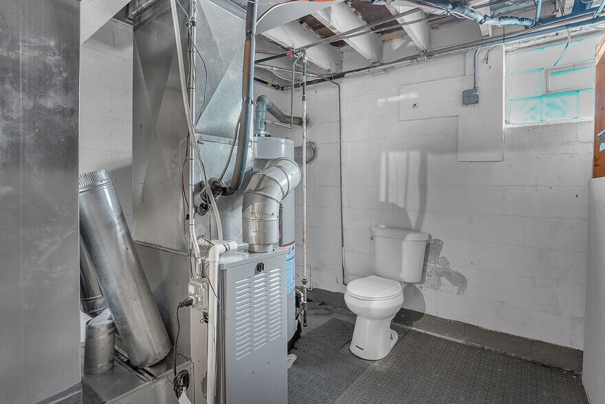 More Photos Of 8206 Highland Pl, Munster Multifamily For Sale