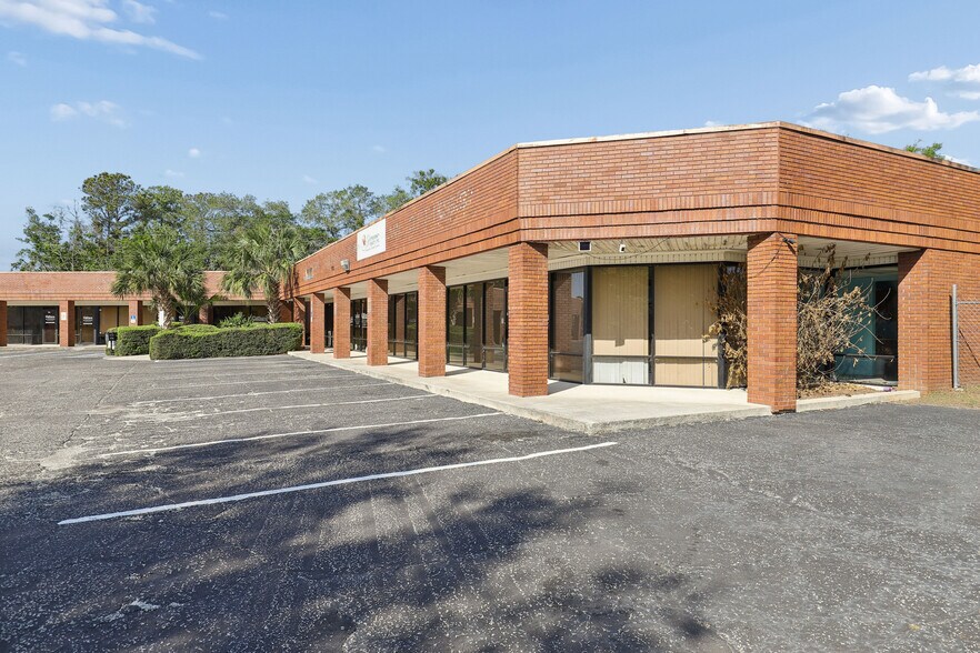 More Photos Of 772 Foxridge Center Dr, Orange Park Office For Sale