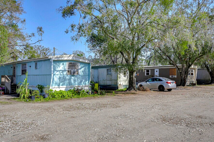 More Photos Of 425 18th St SE, Ruskin Manufactured Housing Mobile Home Park For Sale