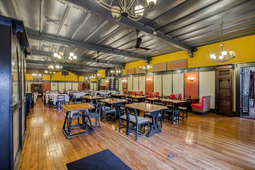 More Photos Of 1105 Main St, West Springfield Restaurant For Sale