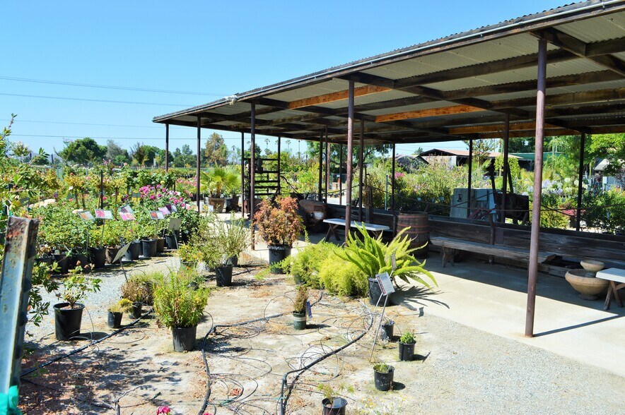 More Photos Of 2750 W Devonshire Ave, Hemet Freestanding For Sale