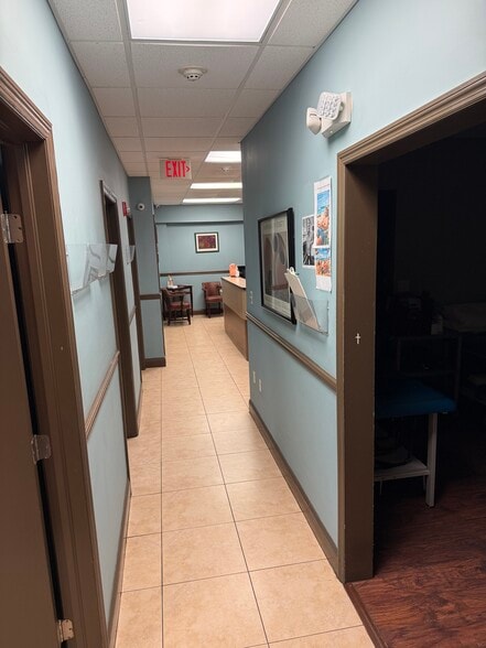 More Photos Of 11801 SW 90th St, Miami Medical For Sale