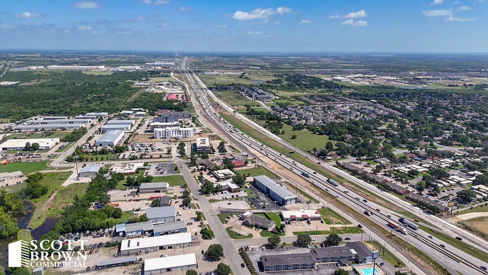 More Photos Of 3118 Los Colinas, Denton Office For Lease