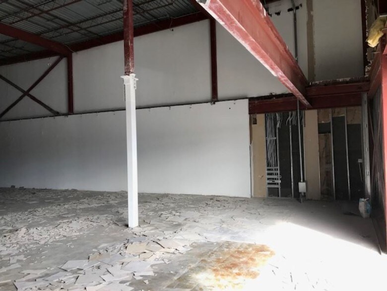 More Photos Of 7901 San Dario Ave, Laredo General Retail For Sale