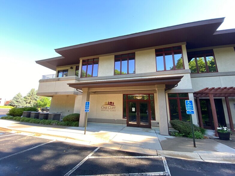 More Photos Of 4640 Nicols Rd, Eagan Medical For Sale