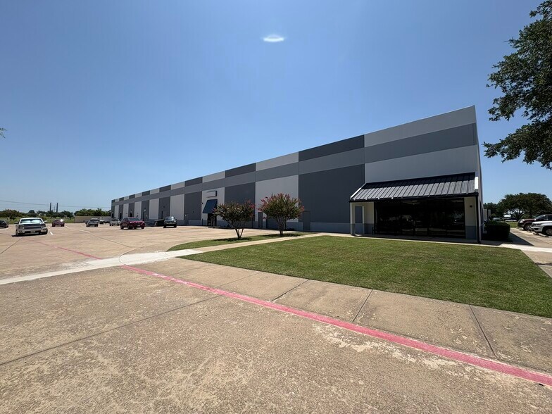 Primary Photo Of 2140 N Redbud Blvd, McKinney Warehouse For Lease