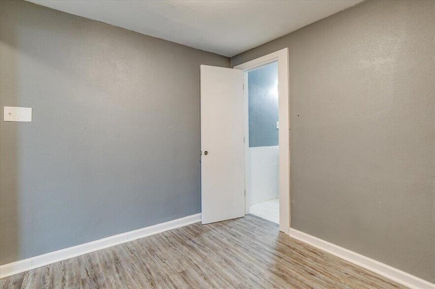 More Photos Of 116 E Pine Ave, El Dorado Apartments For Sale