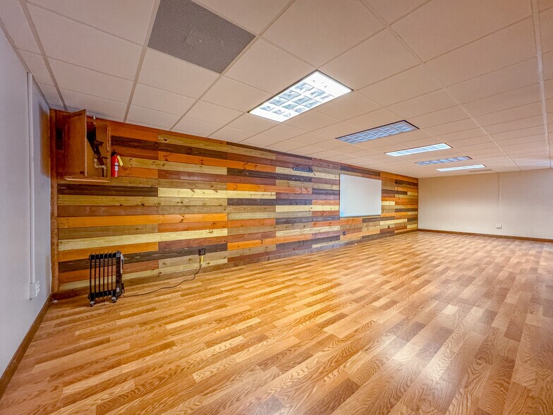More Photos Of 2100 Gravel Springs Rd, Buford Medical For Lease
