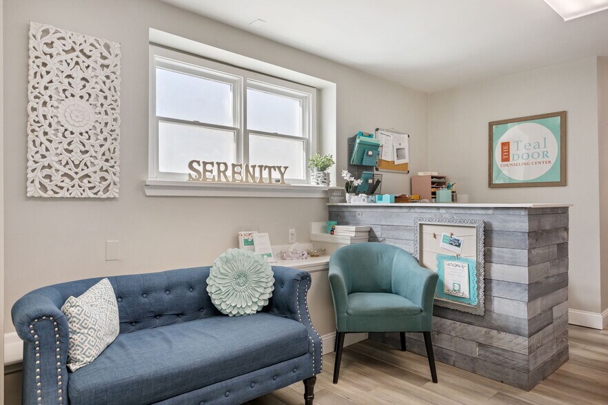 More Photos Of 18 Miller Rd, Mahopac Office For Sale