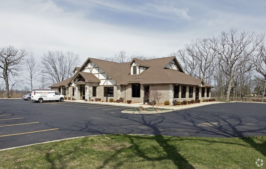 Primary Photo Of 9809 39th Ave, Pleasant Prairie Medical For Sale