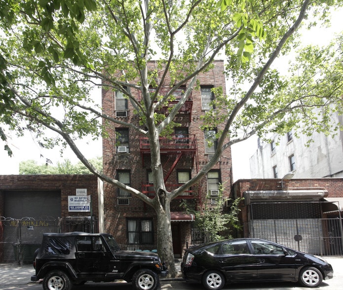 More Photos Of 105 Luquer St, Brooklyn Apartments For Sale