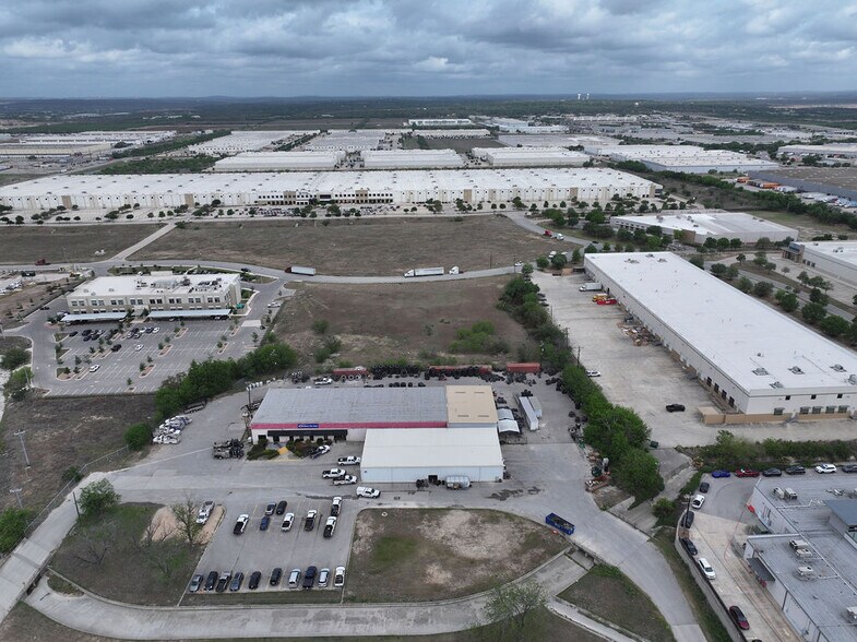 More Photos Of Verde Parkway, Schertz Land For Sale