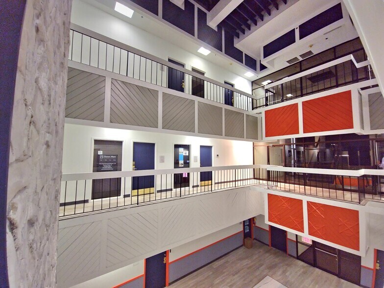 More Photos Of 4319 Covington Hwy, Decatur Medical For Lease