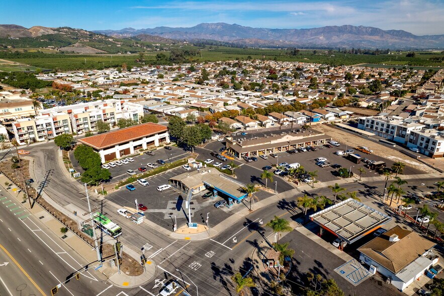 More Photos Of 310 S Wells Rd, Ventura Bank For Lease