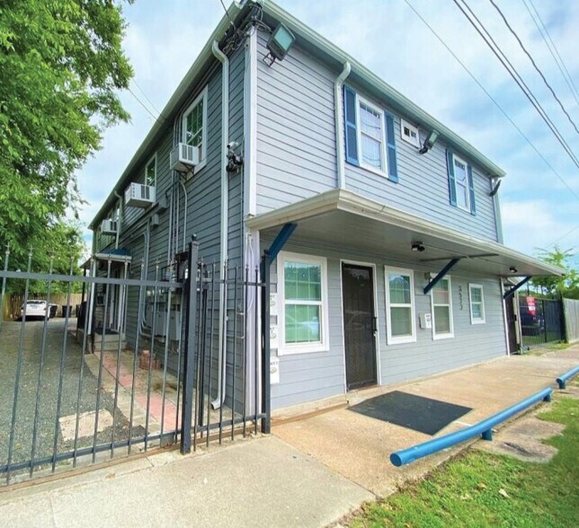 More Photos Of 3522 Sampson St, Houston Apartments For Sale