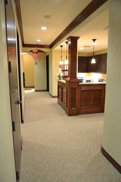 More Photos Of 19701 Kingwood Dr, Kingwood Office For Sale