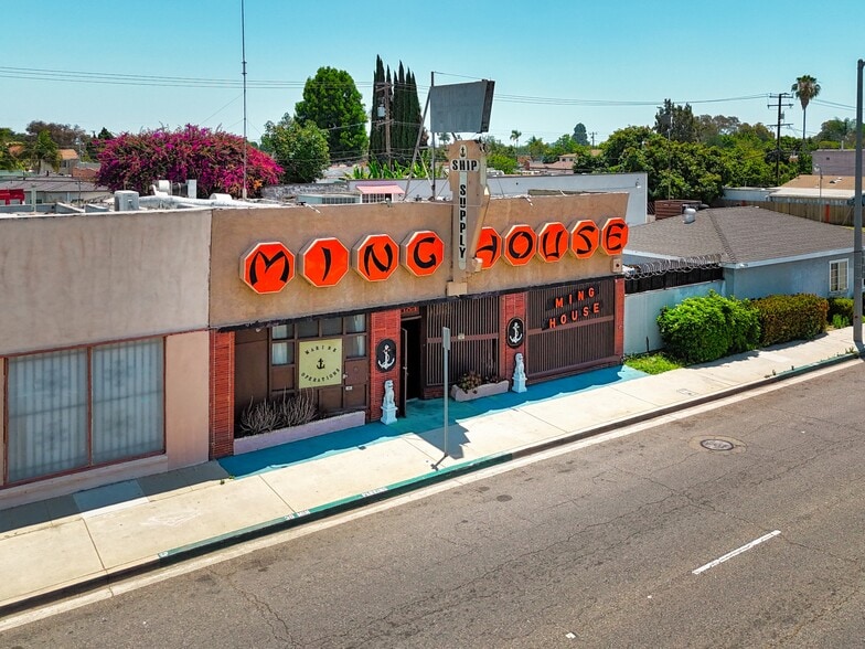 Primary Photo Of 5582 Atlantic Ave, Long Beach Restaurant For Sale