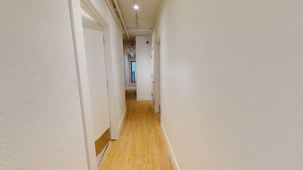 More Photos Of 2327-2329 San Pablo Ave, Oakland Apartments For Lease