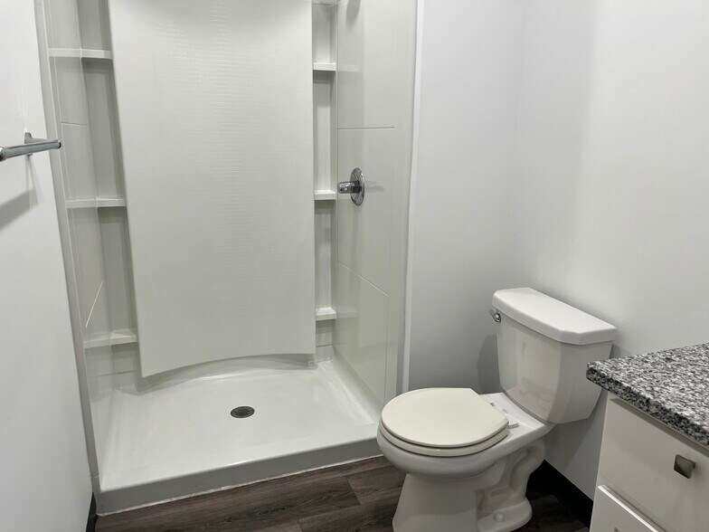 More Photos Of 1922 Wilson Ave, Saint Paul Apartments For Sale