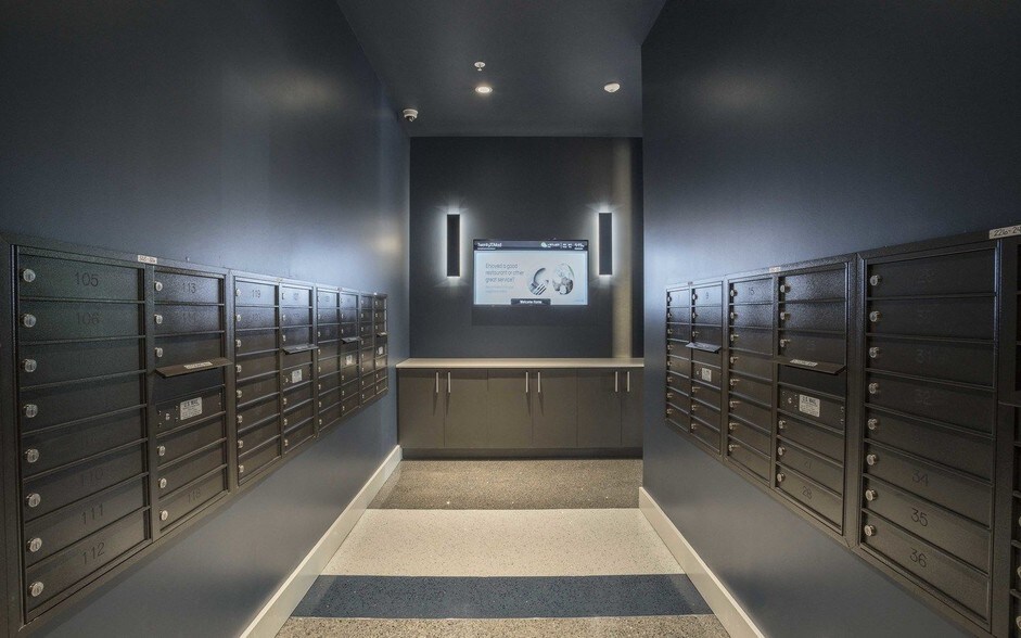 More Photos Of 2020 E Madison St, Seattle Apartments For Lease