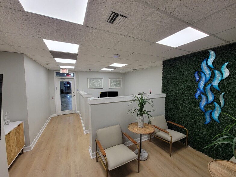 More Photos Of 1250 E Hallandale Beach Blvd, Hallandale Beach Office For Lease