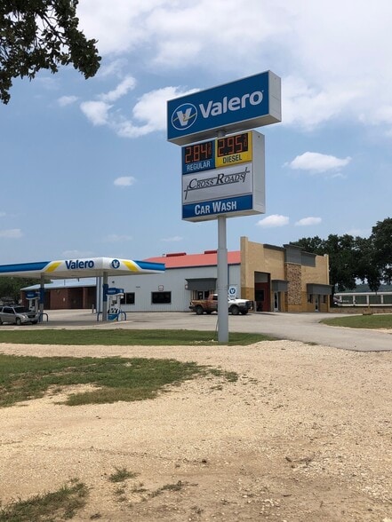 More Photos Of 3999 Hwy 16 South, Bandera Freestanding For Sale