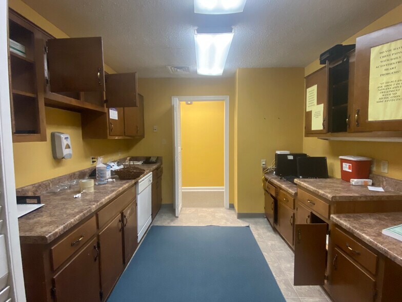 More Photos Of 310 Tyler St, West Memphis Medical For Lease