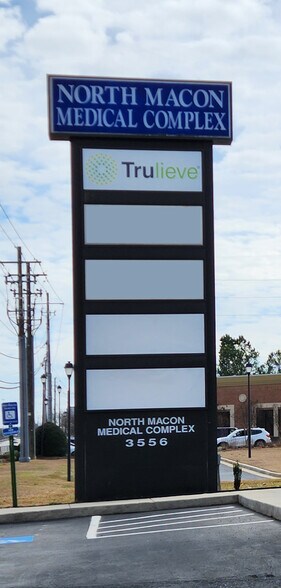 More Photos Of 3556 Riverside Dr, Macon-Bibb Unknown For Lease