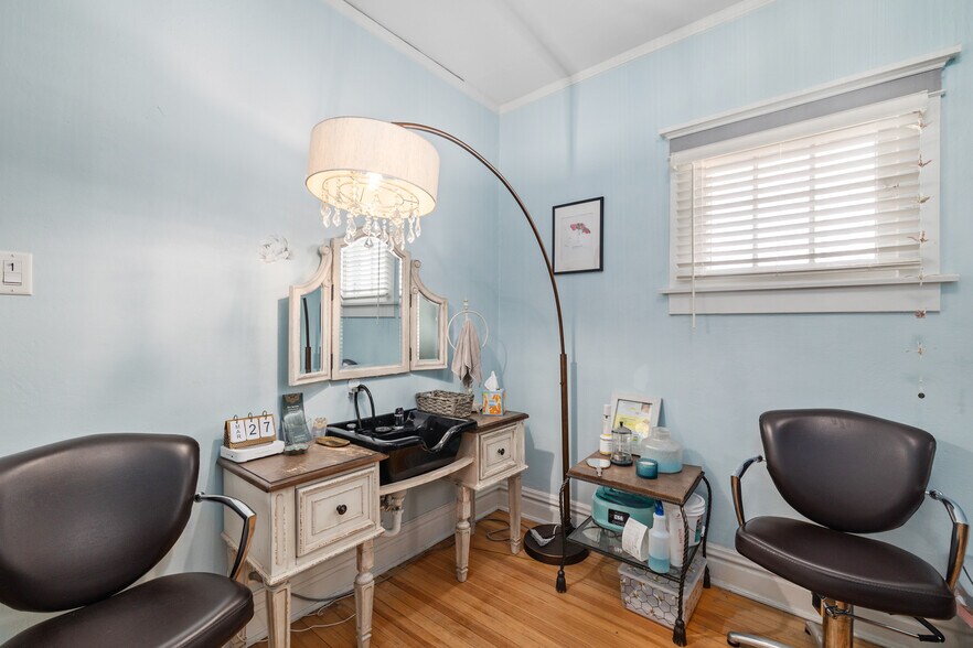 More Photos Of 720 E Lincolnway, Cheyenne Office Residential For Sale