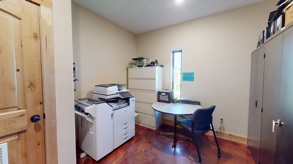 More Photos Of 4150 Highway 36 S, Brenham Shelter For Sale