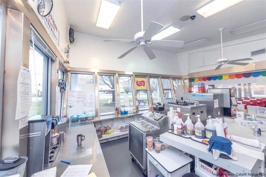 More Photos Of 90 Old Rt-9w, Port Ewen Restaurant For Sale