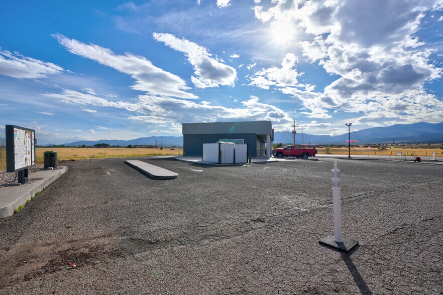 More Photos Of 920 S Hwy 99, Fillmore Freestanding For Lease
