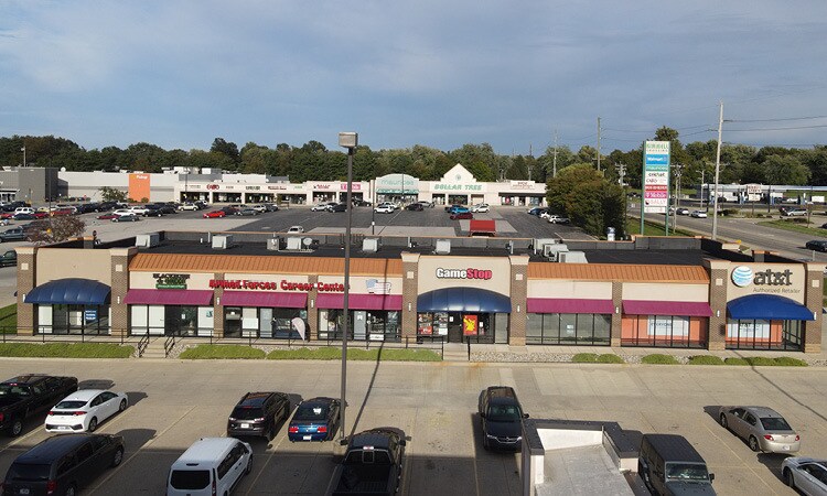 More Photos Of 632 Kimmell Rd, Vincennes Storefront Retail Office For Lease