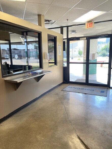 More Photos Of 302 W Archer St, Tulsa Correctional Facility For Sale