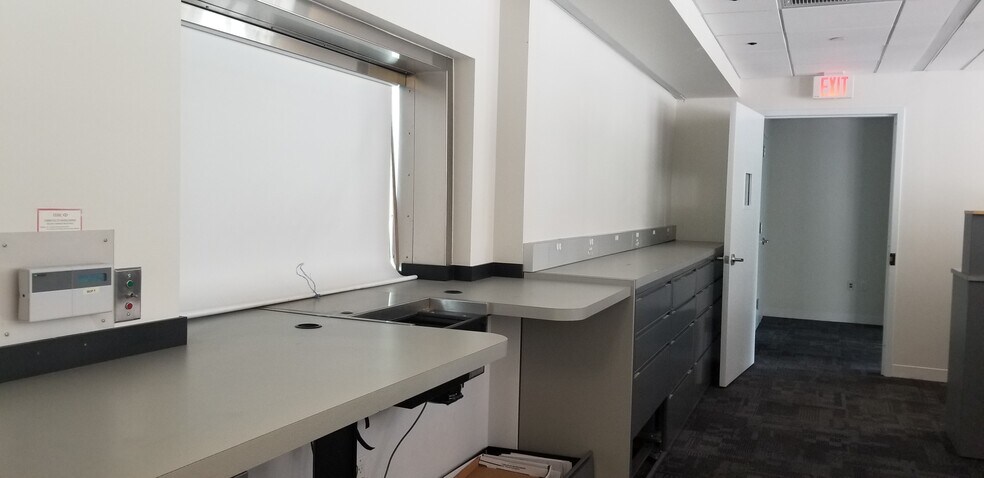 More Photos Of 551 Passaic Ave, West Caldwell Freestanding For Lease