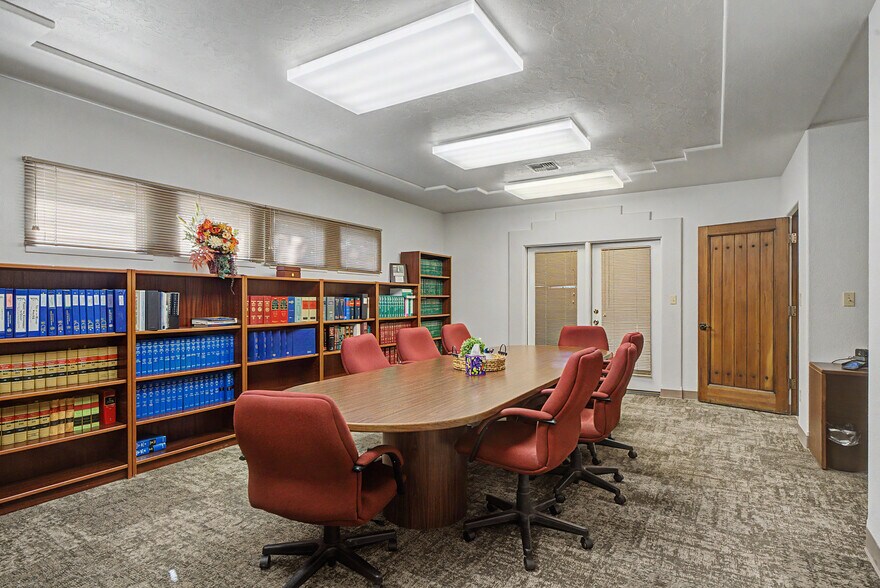 More Photos Of 56 C St NW, Ephrata Office Residential For Sale