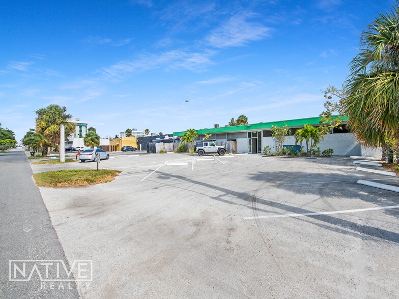 More Photos Of 2700 E Oakland Park Blvd, Fort Lauderdale Office For Sale