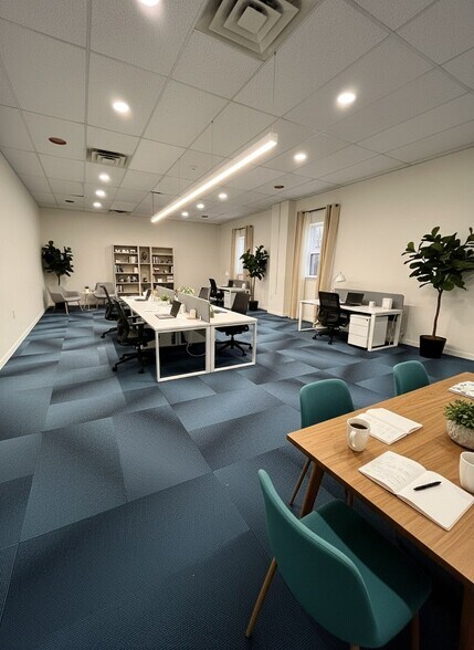 More Photos Of 290 Andrews Rd, Trevose Flex For Lease