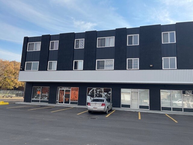 More Photos Of 10153 158 St NW, Edmonton Apartments For Sale